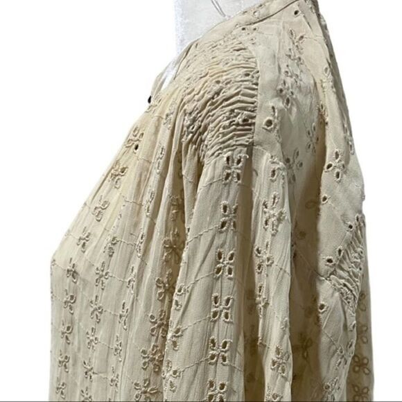 NWT Bishop and young tan Eyelet button down size small - Picture 3 of 7